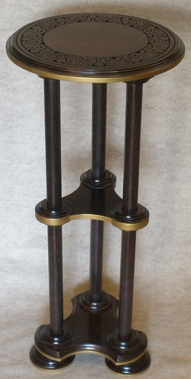 Cherry Crest Pedestal: Elevate your treasures with timeless cherry craftsmanship. — view 2